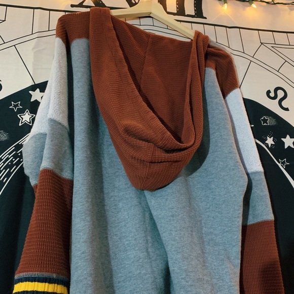 Free People pullover - Picture 3 of 5